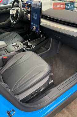 Позашляховик / Кросовер Ford Mustang Mach-E 2022 в 