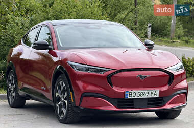Позашляховик / Кросовер Ford Mustang Mach-E 2021 в 