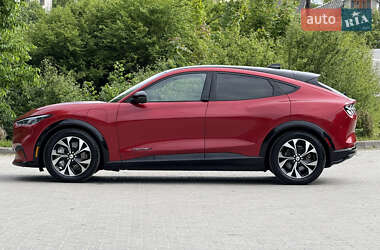 Позашляховик / Кросовер Ford Mustang Mach-E 2021 в 