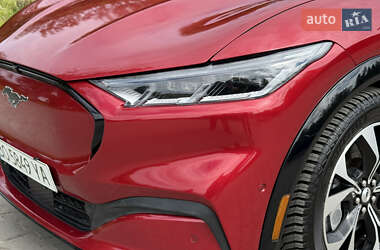 Позашляховик / Кросовер Ford Mustang Mach-E 2021 в 