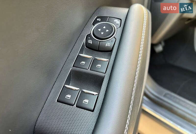 Позашляховик / Кросовер Ford Mustang Mach-E 2021 в Києві фото 12 Позашляховик / Кросовер Ford Mustang Mach-E 2021 в Києві