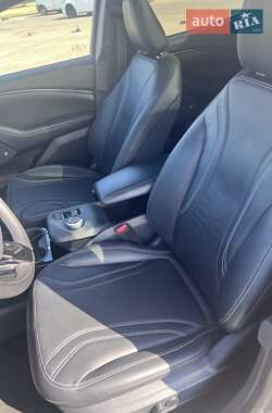 Позашляховик / Кросовер Ford Mustang Mach-E 2021 в 