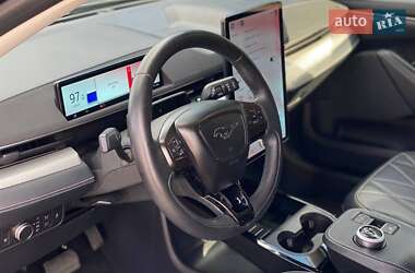 Внедорожник / Кроссовер Ford Mustang Mach-E 2021 в 