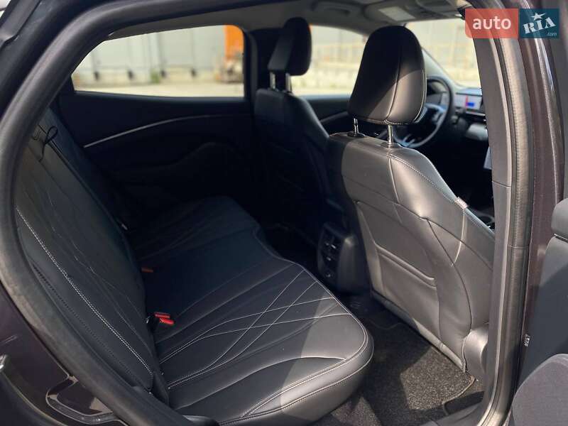 Позашляховик / Кросовер Ford Mustang Mach-E 2021 в Києві
