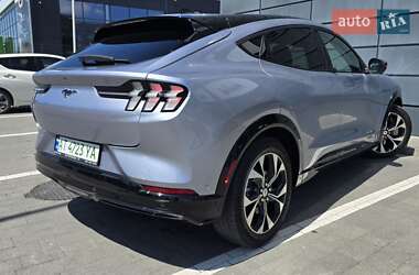 Позашляховик / Кросовер Ford Mustang Mach-E 2022 в 