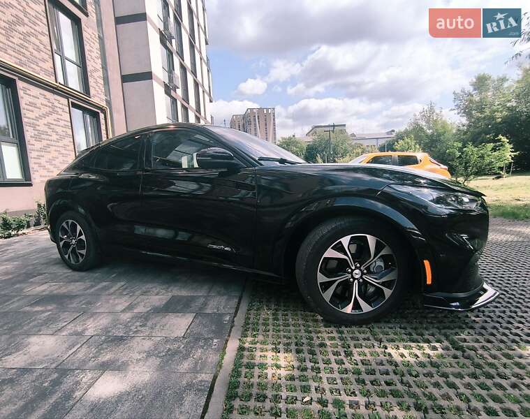 Позашляховик / Кросовер Ford Mustang Mach-E 2023 в Львові