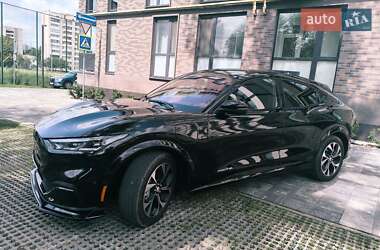 Позашляховик / Кросовер Ford Mustang Mach-E 2023 в 