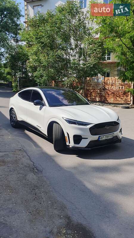 Позашляховик / Кросовер Ford Mustang Mach-E 2023 в 