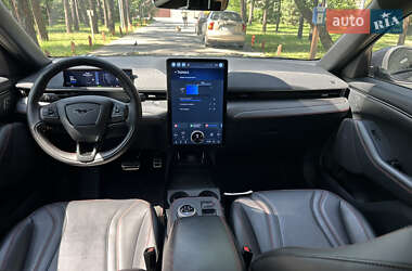 Внедорожник / Кроссовер Ford Mustang Mach-E 2021 в 