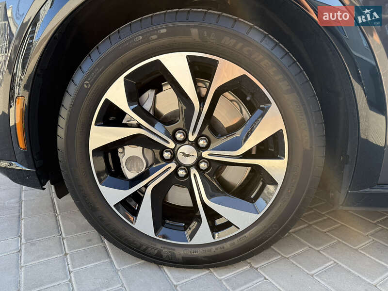 Позашляховик / Кросовер Ford Mustang Mach-E 2021 в Одесі