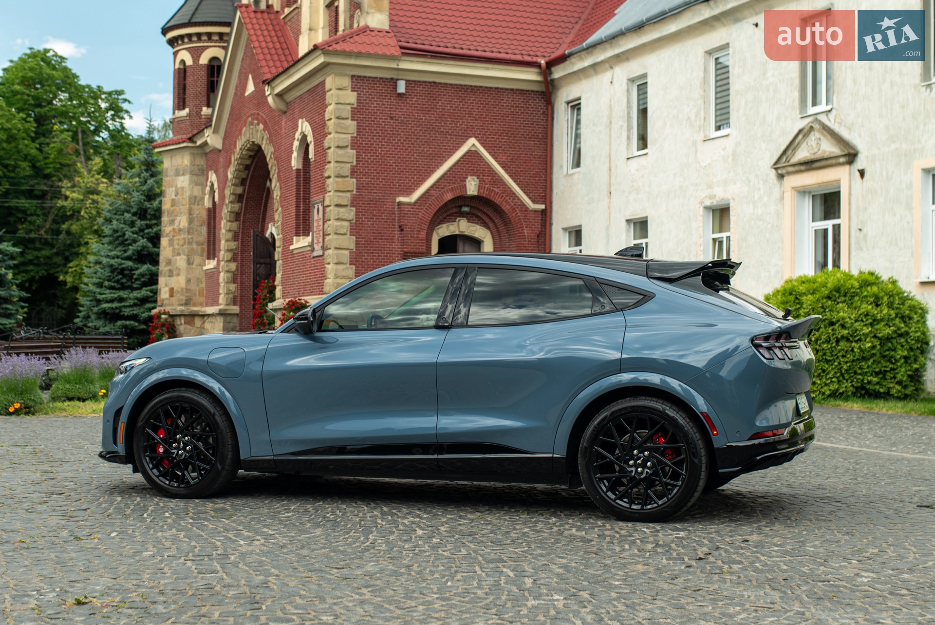 2022 Ford Mustang Mach-E - мініатюра 32