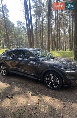 Позашляховик / Кросовер Ford Mustang Mach-E 2022 в 
