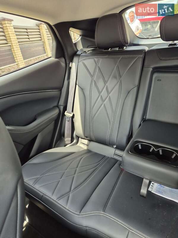 Позашляховик / Кросовер Ford Mustang Mach-E 2021 в Львові фото 10 Позашляховик / Кросовер Ford Mustang Mach-E 2021 в Львові