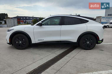 Позашляховик / Кросовер Ford Mustang Mach-E 2021 в 