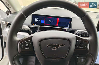 Позашляховик / Кросовер Ford Mustang Mach-E 2021 в 