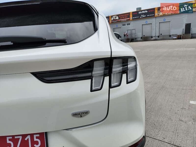 Внедорожник / Кроссовер Ford Mustang Mach-E 2021 в Киеве