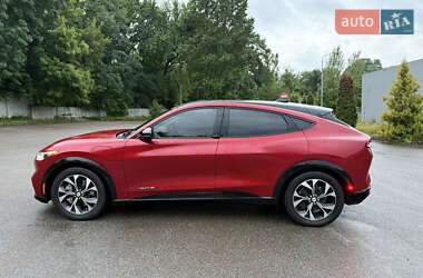 Позашляховик / Кросовер Ford Mustang Mach-E 2021 в 