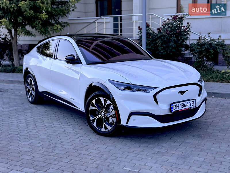 Внедорожник / Кроссовер Ford Mustang Mach-E 2021 в 