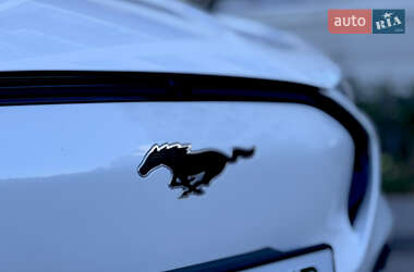 Внедорожник / Кроссовер Ford Mustang Mach-E 2021 в 