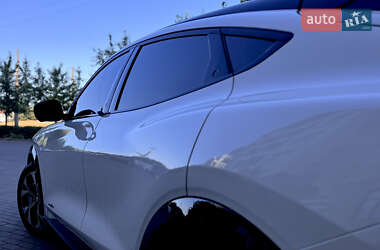Внедорожник / Кроссовер Ford Mustang Mach-E 2021 в 