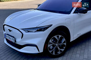 Внедорожник / Кроссовер Ford Mustang Mach-E 2021 в 