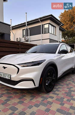 Позашляховик / Кросовер Ford Mustang Mach-E 2024 в 