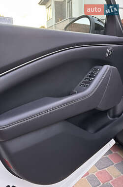 Позашляховик / Кросовер Ford Mustang Mach-E 2024 в 
