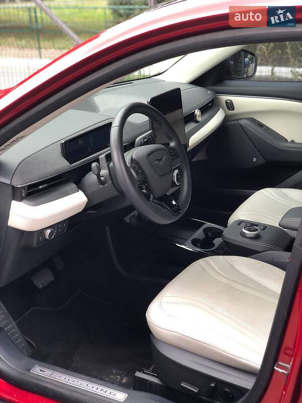 Позашляховик / Кросовер Ford Mustang Mach-E 2021 в Києві фото 15 Позашляховик / Кросовер Ford Mustang Mach-E 2021 в Києві