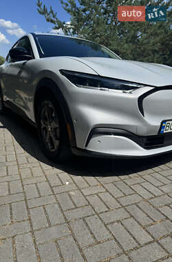 Внедорожник / Кроссовер Ford Mustang Mach-E 2023 в 