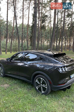 Внедорожник / Кроссовер Ford Mustang Mach-E 2022 в 
