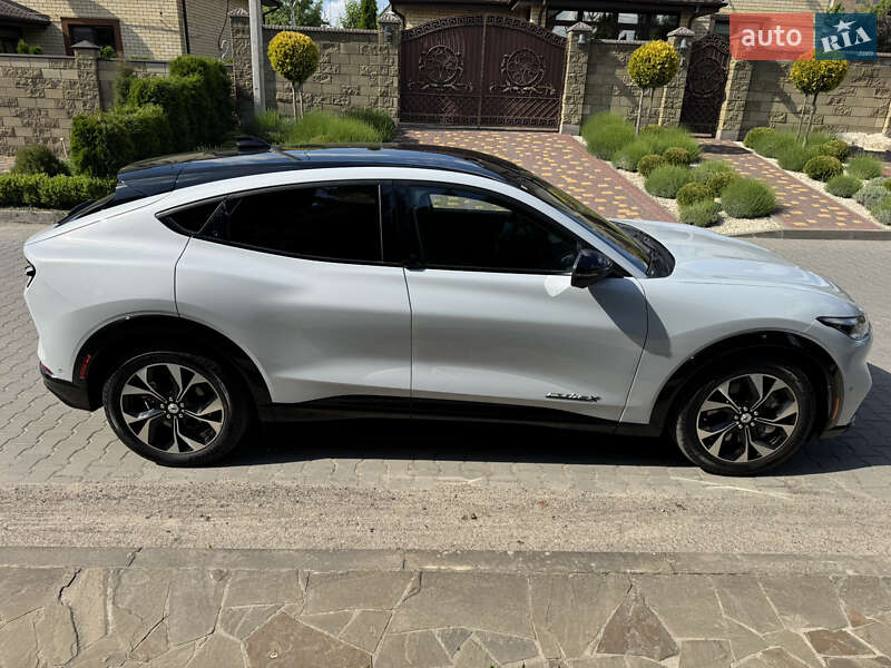 Внедорожник / Кроссовер Ford Mustang Mach-E 2023 в Луцке
