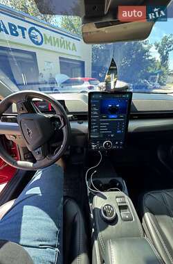 Внедорожник / Кроссовер Ford Mustang Mach-E 2021 в 