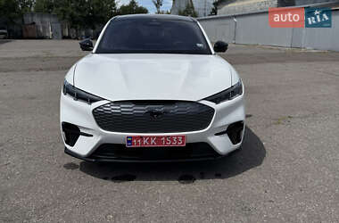 Внедорожник / Кроссовер Ford Mustang Mach-E 2024 в 