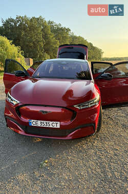 Внедорожник / Кроссовер Ford Mustang Mach-E 2021 в 