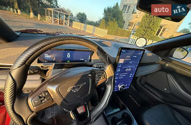 Внедорожник / Кроссовер Ford Mustang Mach-E 2021 в 
