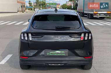 Внедорожник / Кроссовер Ford Mustang Mach-E 2021 в 