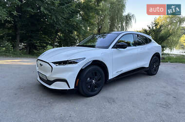 Позашляховик / Кросовер Ford Mustang Mach-E 2023 в 