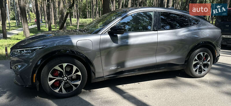 Внедорожник / Кроссовер Ford Mustang Mach-E 2021 в Киеве