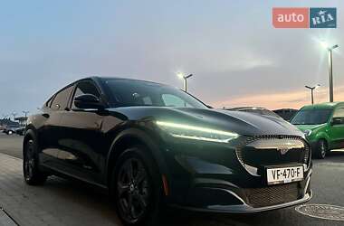 Внедорожник / Кроссовер Ford Mustang Mach-E 2021 в 