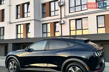 Внедорожник / Кроссовер Ford Mustang Mach-E 2021 в 