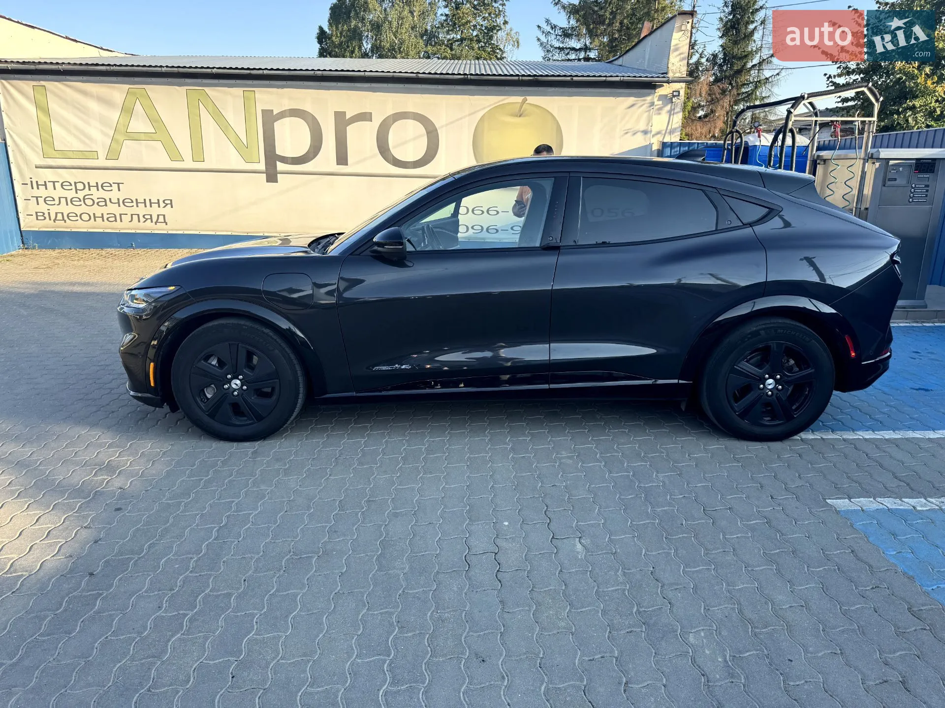 2022 Ford Mustang Mach-E - мініатюра 28