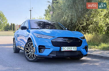Внедорожник / Кроссовер Ford Mustang Mach-E 2022 в 