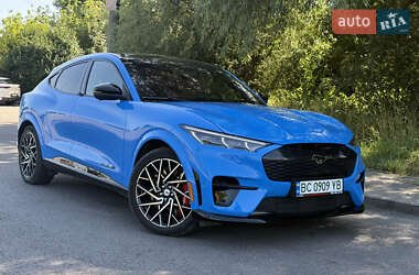 Внедорожник / Кроссовер Ford Mustang Mach-E 2022 в 