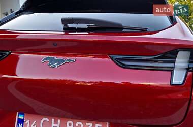 Позашляховик / Кросовер Ford Mustang Mach-E 2021 в 