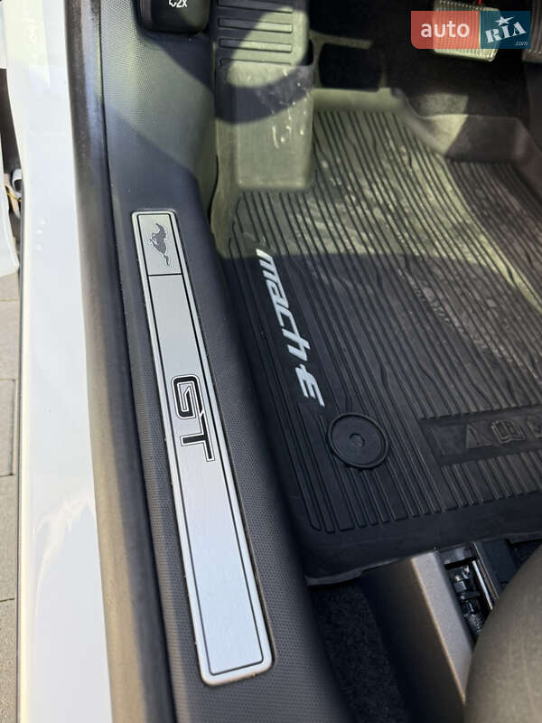 Внедорожник / Кроссовер Ford Mustang Mach-E 2023 в Хмельницком фото 40 Внедорожник / Кроссовер Ford Mustang Mach-E 2023 в Хмельницком