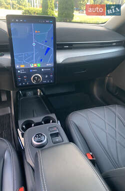 Внедорожник / Кроссовер Ford Mustang Mach-E 2022 в 
