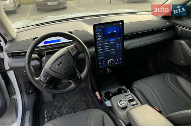 Внедорожник / Кроссовер Ford Mustang Mach-E 2023 в 