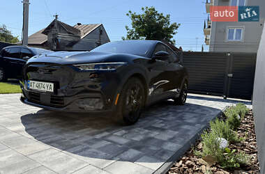 Позашляховик / Кросовер Ford Mustang Mach-E 2022 в 