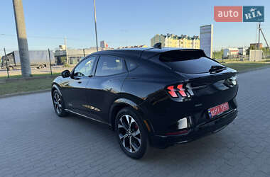 Внедорожник / Кроссовер Ford Mustang Mach-E 2021 в 