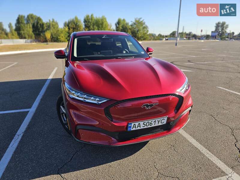 Позашляховик / Кросовер Ford Mustang Mach-E 2021 в Києві